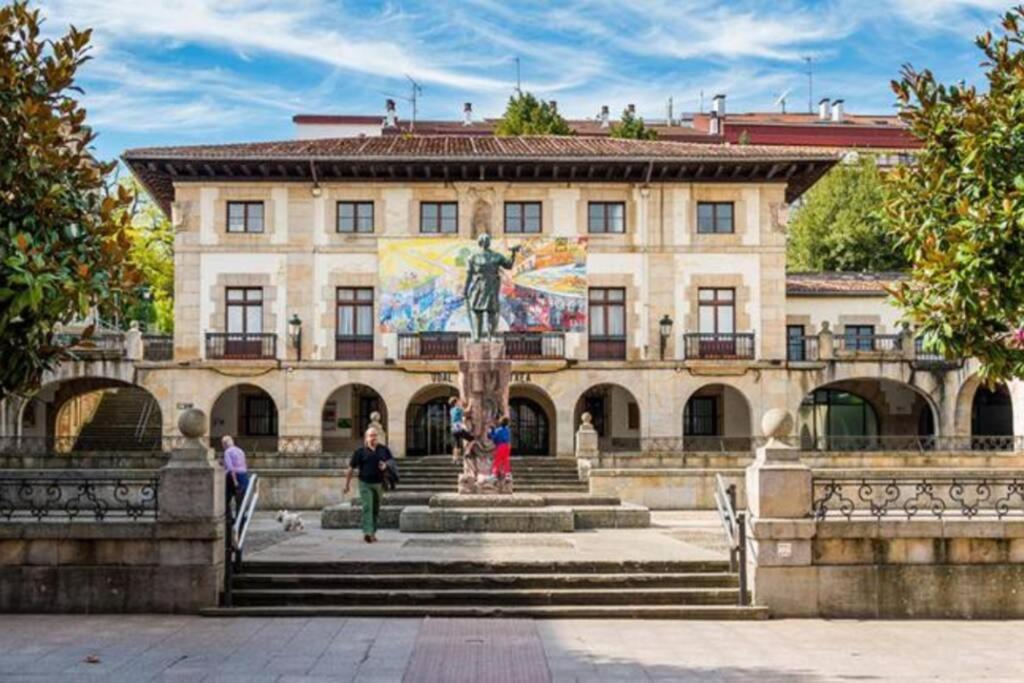Piso Centrico Y Tranquilo En Gernika Apartment ภายนอก รูปภาพ